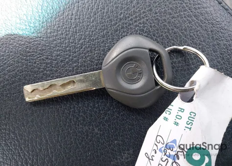 2002 BMW 325Ci z USA, uszkodzony, nr VIN WBABN33402PG56171